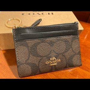 COACH SIGNATURE ID/CARD CASE - Sold elsewhere